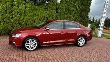 VOLKSWAGEN Jetta