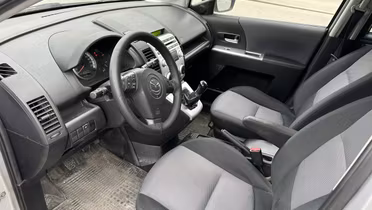 MAZDA 5