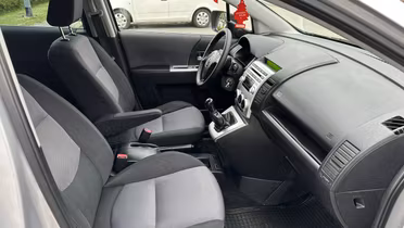 MAZDA 5