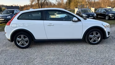 VOLVO C30