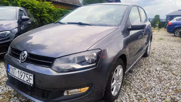 VOLKSWAGEN Polo