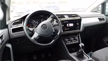 VOLKSWAGEN Touran