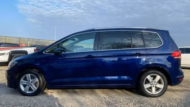 VOLKSWAGEN Touran