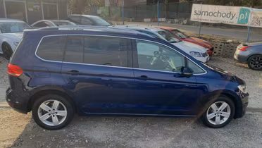 VOLKSWAGEN Touran