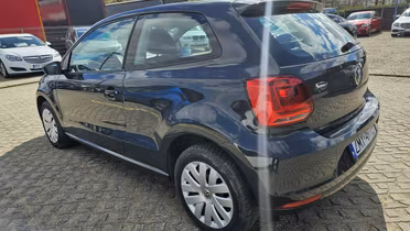 VOLKSWAGEN Polo