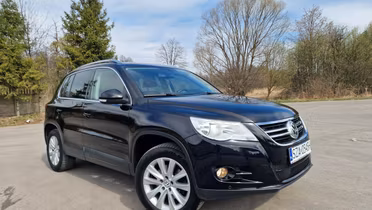 VOLKSWAGEN Tiguan