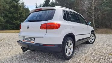 VOLKSWAGEN Tiguan