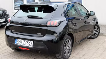 PEUGEOT 208