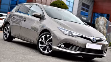 TOYOTA Auris
