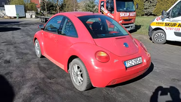 VOLKSWAGEN New Beetle