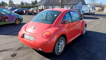 VOLKSWAGEN New Beetle