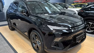 BAIC Beijing 5