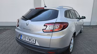 RENAULT Megane