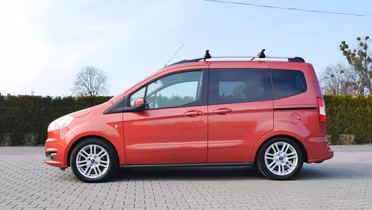 FORD Tourneo Courier