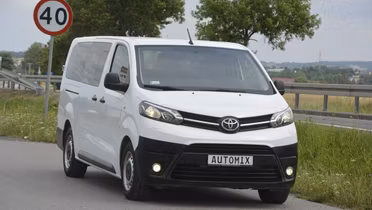 TOYOTA Proace Verso