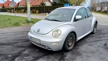 VOLKSWAGEN New Beetle