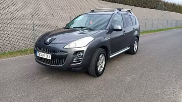 PEUGEOT 4007