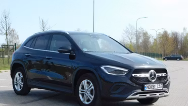 MERCEDES-BENZ GLA