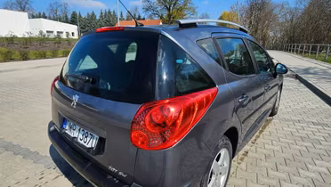 PEUGEOT 207