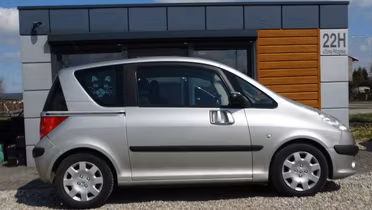 PEUGEOT 1007