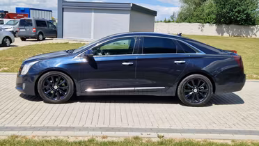 CADILLAC XTS