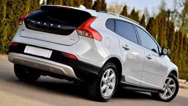 VOLVO V40 Cross Country