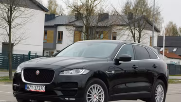 JAGUAR F-Pace