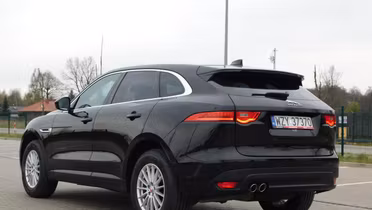 JAGUAR F-Pace