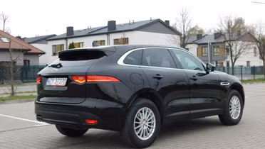 JAGUAR F-Pace
