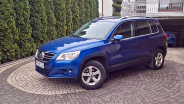 VOLKSWAGEN Tiguan