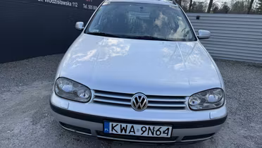 VOLKSWAGEN Golf