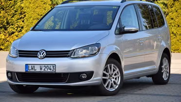 VOLKSWAGEN Touran