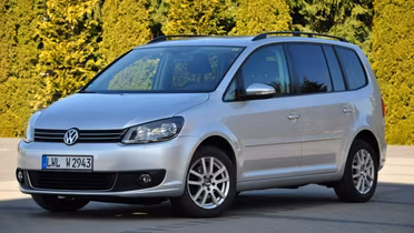 VOLKSWAGEN Touran