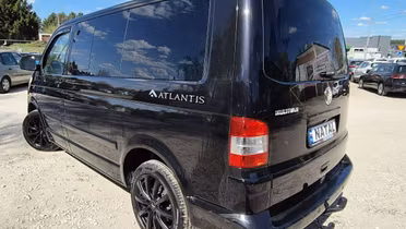 VOLKSWAGEN Multivan
