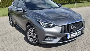 INFINITI Q30