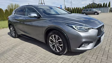 INFINITI Q30