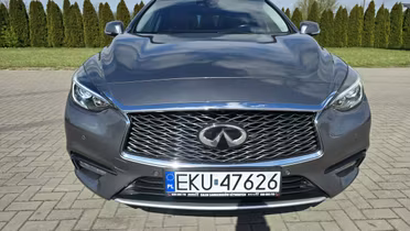 INFINITI Q30