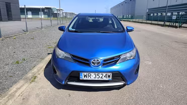 TOYOTA Auris