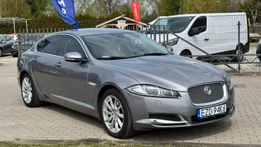 JAGUAR XF