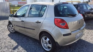 RENAULT Clio