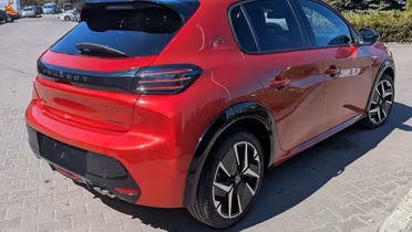 PEUGEOT 208