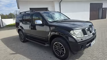 NISSAN Pathfinder