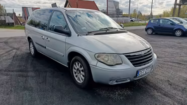 CHRYSLER Town & Country