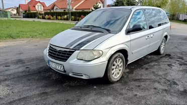 CHRYSLER Town & Country