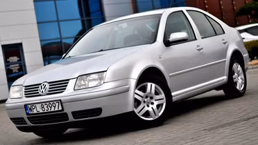 VOLKSWAGEN Bora