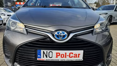 TOYOTA Yaris