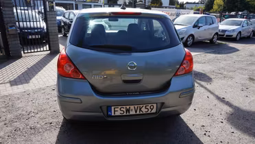 NISSAN Tiida