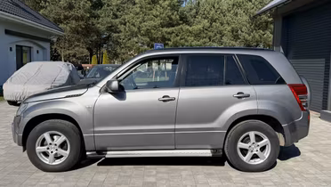 SUZUKI Grand Vitara