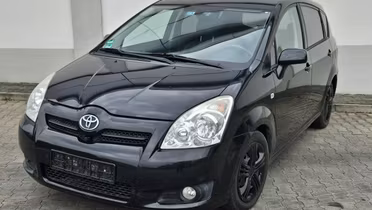 TOYOTA Corolla Verso