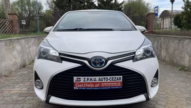 TOYOTA Yaris